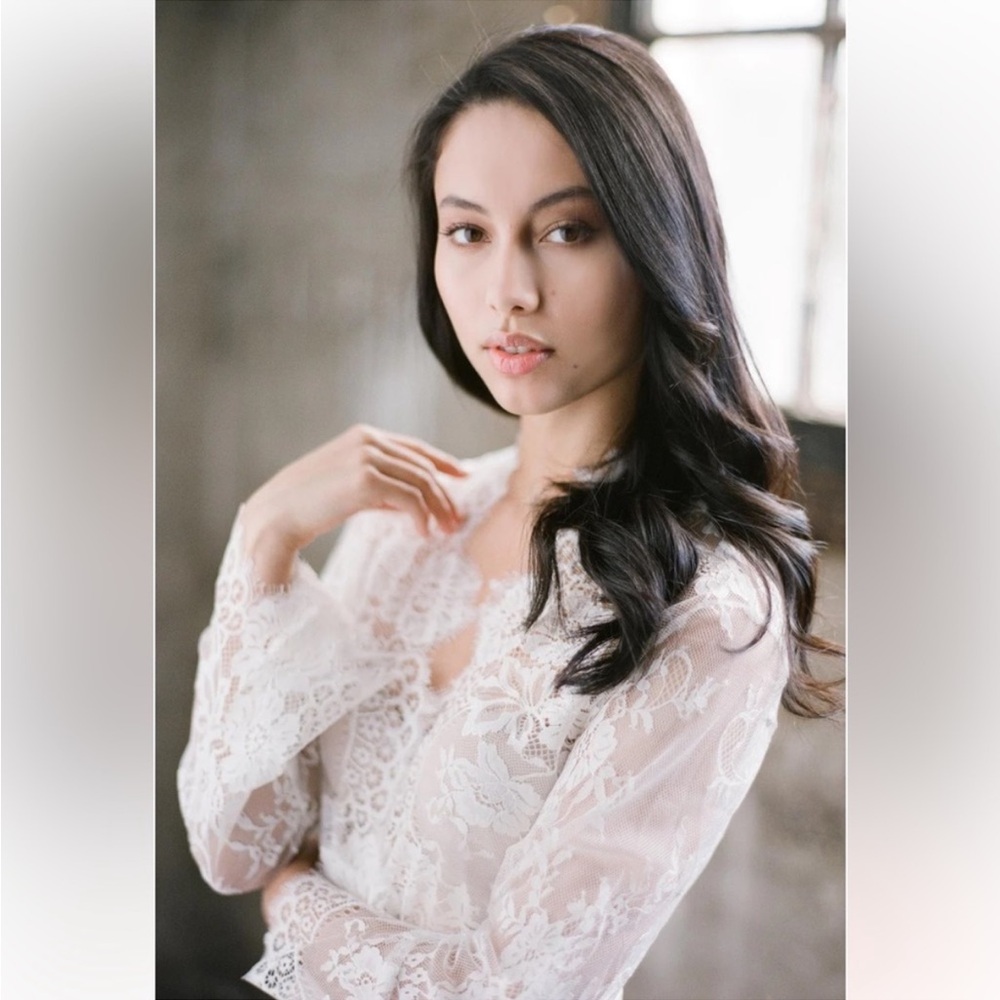 Girl & A Serious Dream Lace Robe
